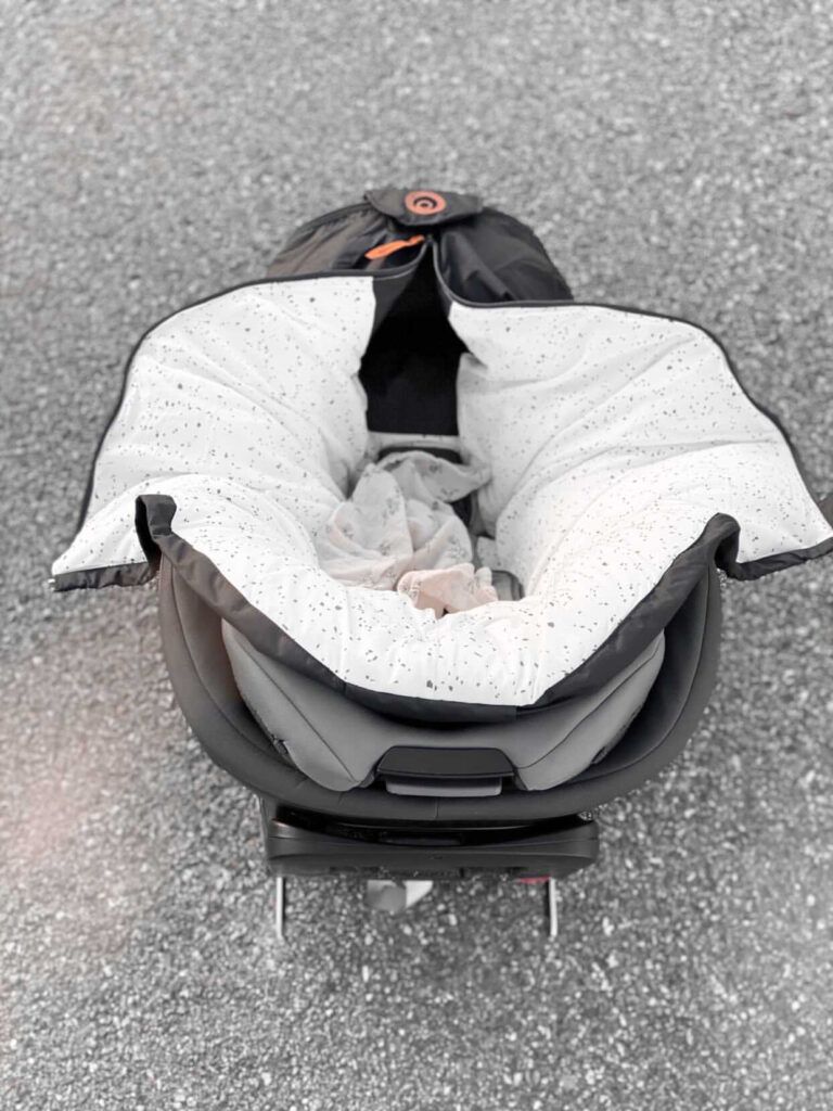 Easygrow FERD MAXI Reisetasche für Autositz und Kinderwagen – Schwarz – Reisetasche – MamaMilla
