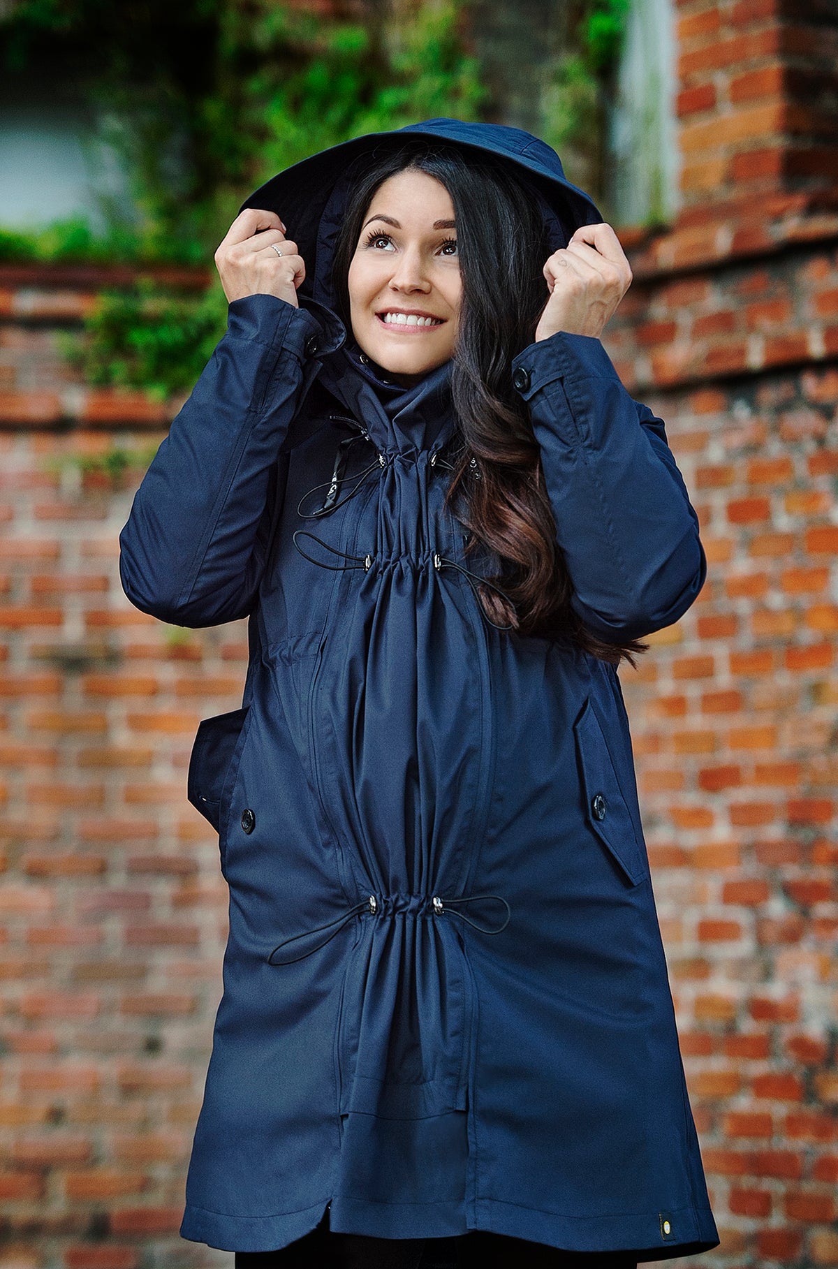 Wombat & Co. KOWARI 4-in-1 Ganzjahres-Umstandsjacke/Tragejacke – Marineblau – Tragejacke – MamaMilla