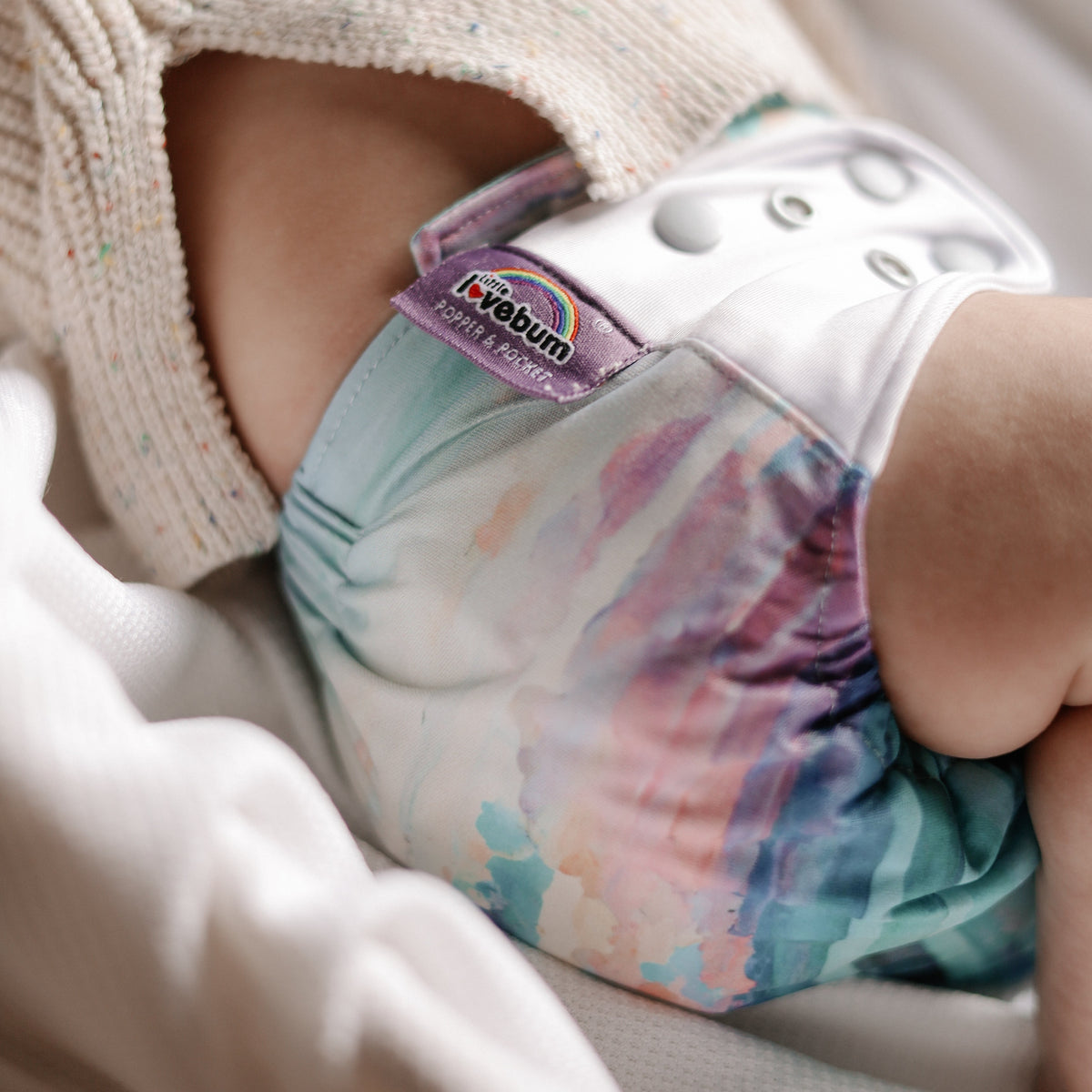Kleine Lovebum-Windel mit dehnbaren Flügeln – Windel – MamaMilla