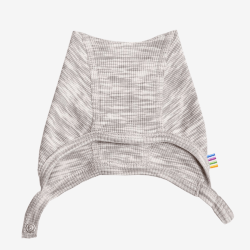 Joha Babymütze/Helm – Grau meliert – Babymütze – MamaMilla