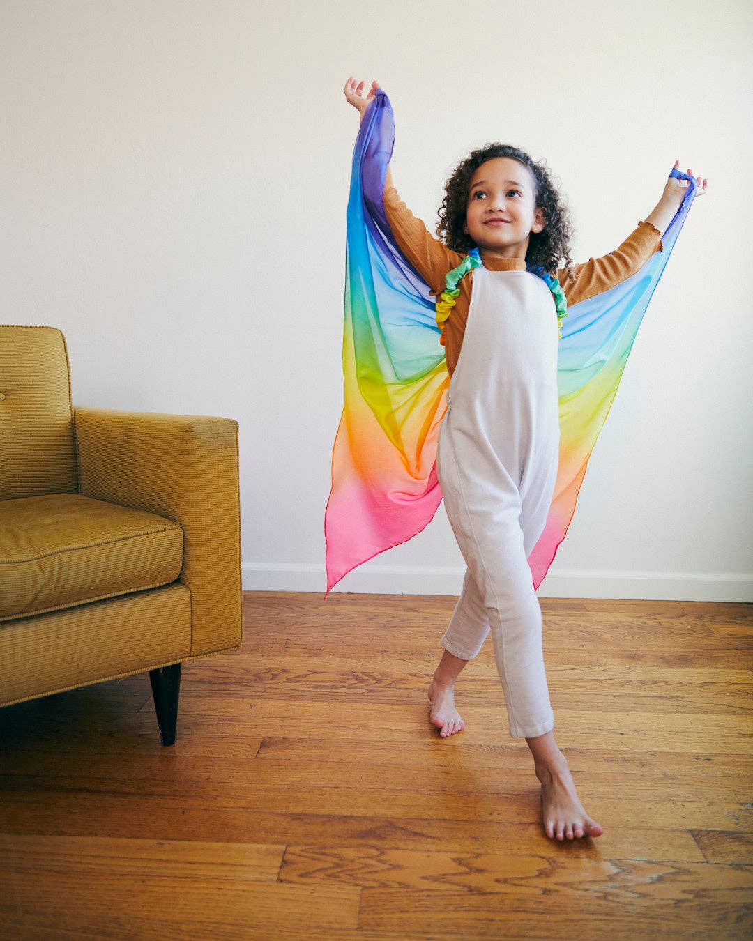 Sarahs Seiden-Regenbogenflügel aus Seide – für Feen-Verkleidungsspiele – MamaMilla