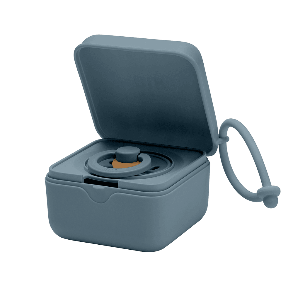 BIBS Schnullerbox „Petrol“ (Schnulleraufbewahrung) – MamaMilla