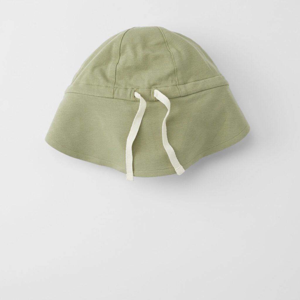 Cloby Sonnenhut UPF 50+ Olivgrün/Sandstrand 0–6 m – – MamaMilla
