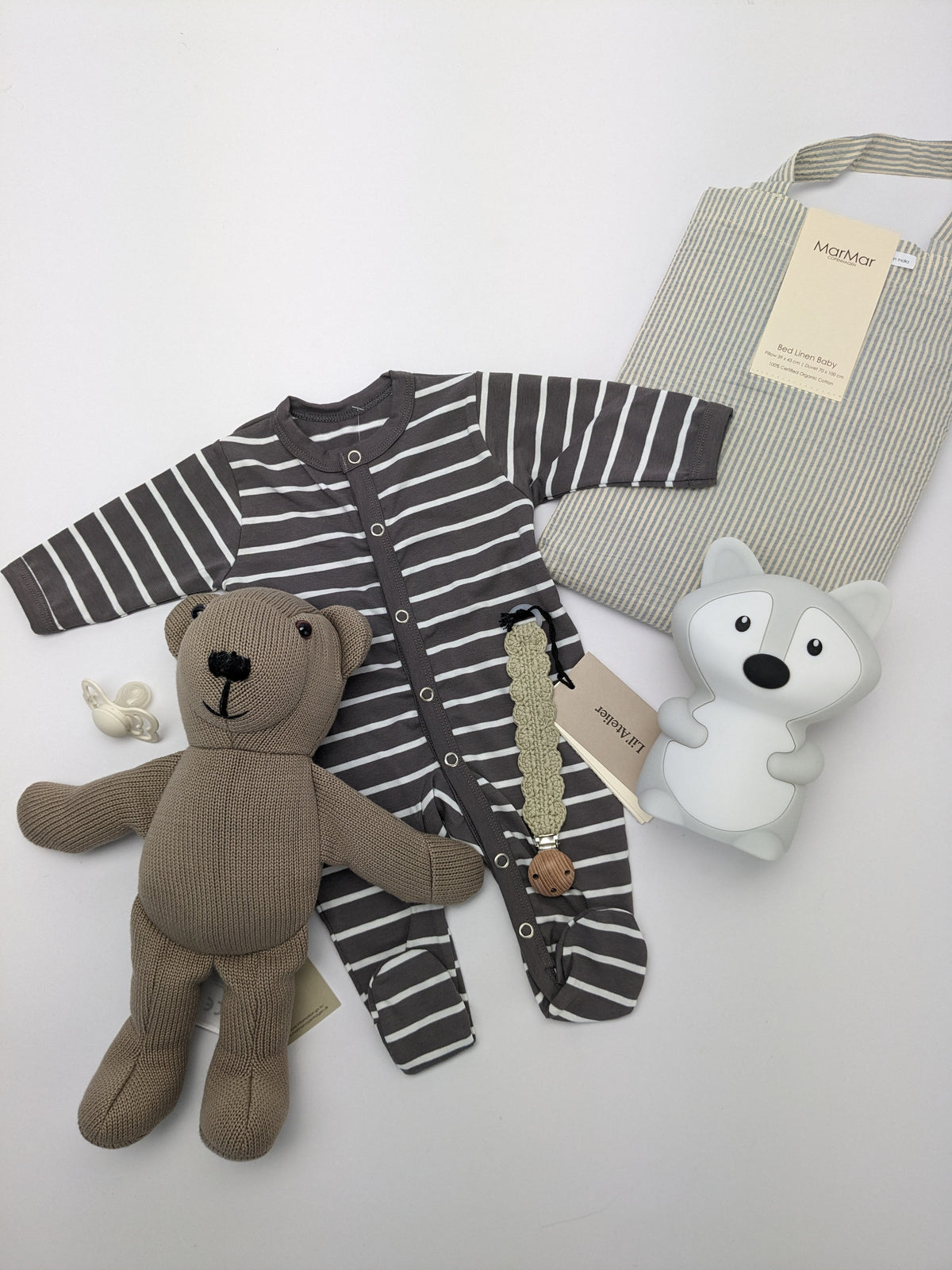 Joha Baumwoll-Nachthemd mit Füßen – Streifen – Beige/Creme – Nachtwäsche – MamaMilla