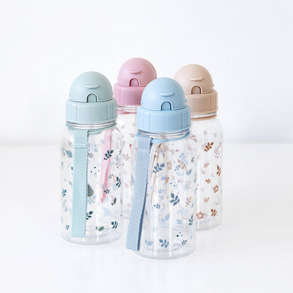 Trinkflasche mit Trinkschnabel aus Tritan-Kunststoff – 500 ml – Leaves Blue – Trinkflasche aus Kunststoff – MamaMilla