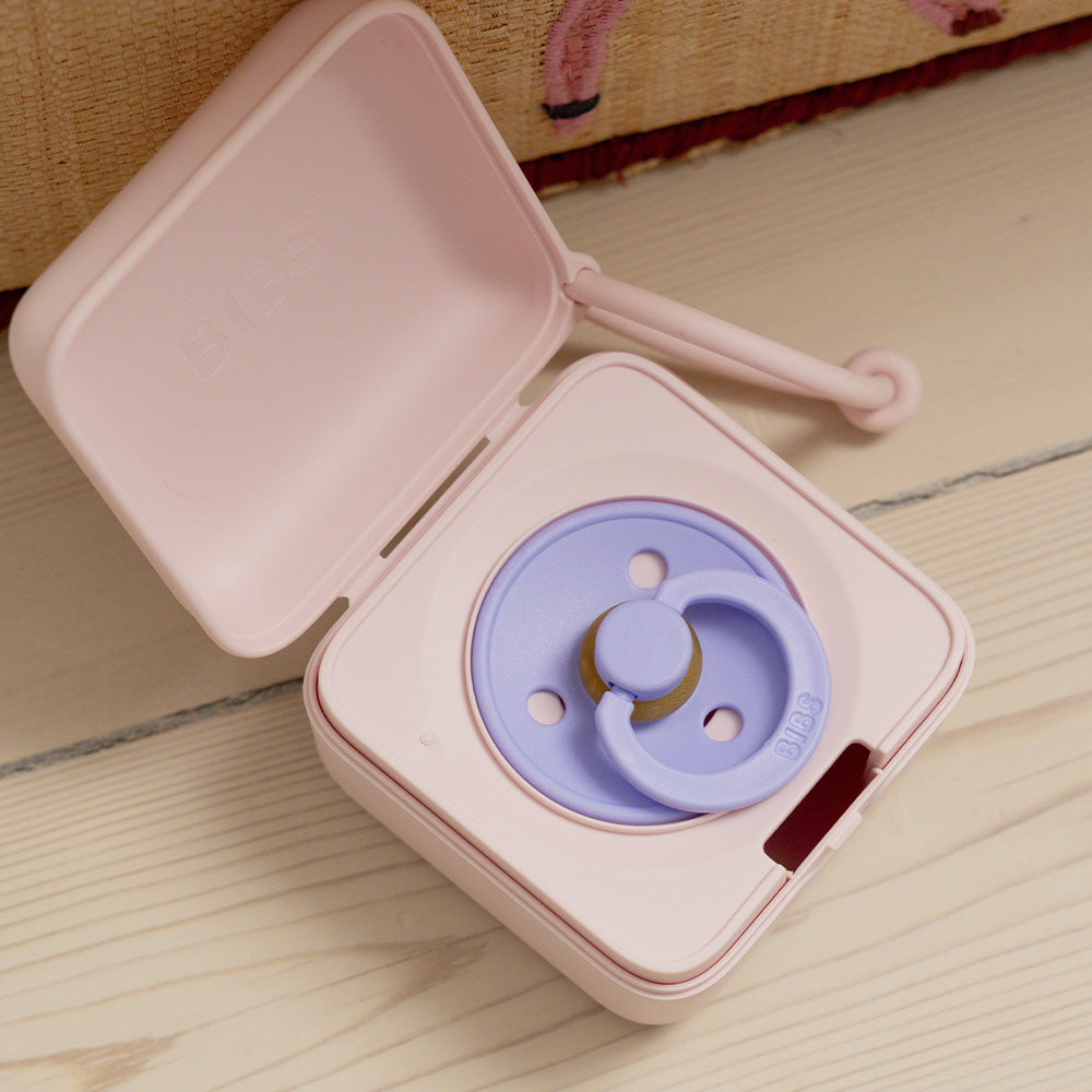 BIBS Schnullerbox „Blush“ (Schnulleraufbewahrung) – MamaMilla