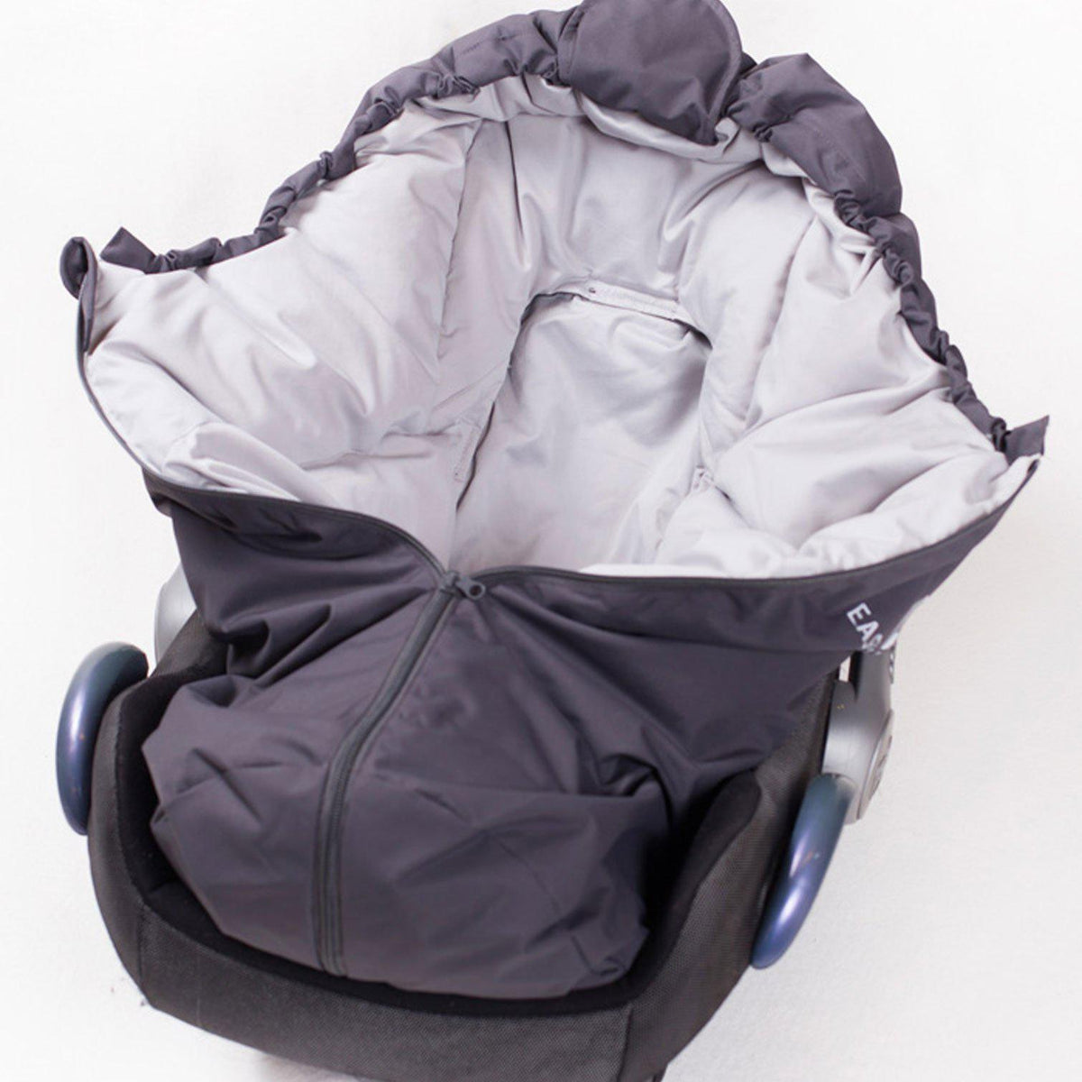 EasyGrow Reisetasche für den Autositz – Grau meliert – Reisetasche – MamaMilla