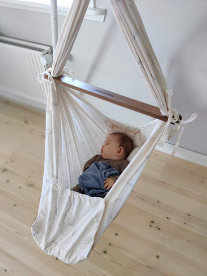 MamaMilla Sling-Wiege – Blaue Federn – Sling-Wiege – MamaMilla