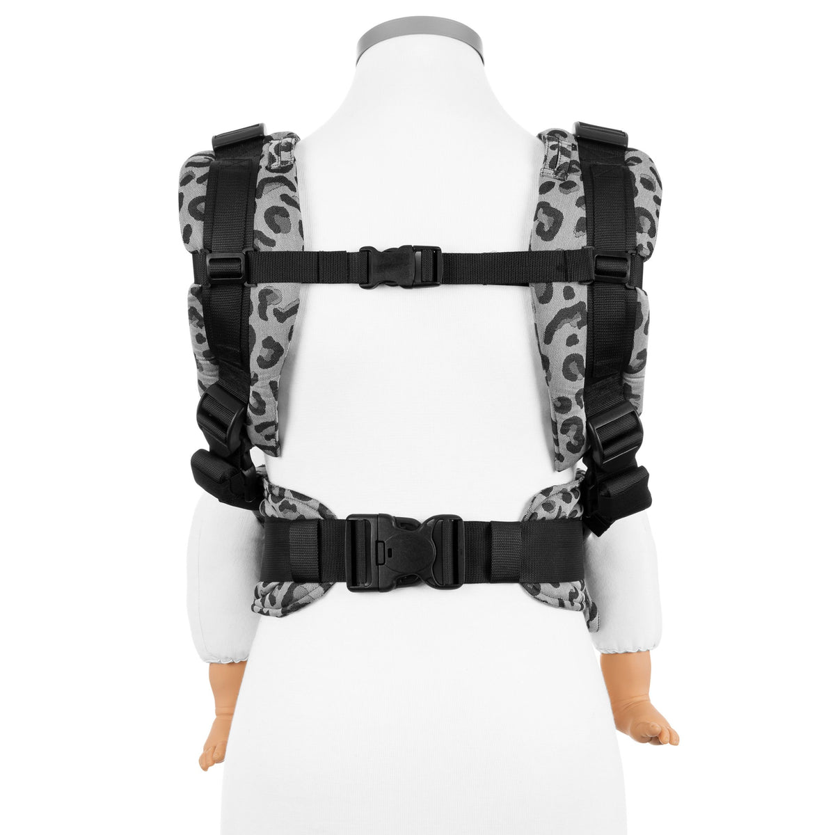 Fidella Fusion Fullbuckle Carrier – Leopard Silver – Baby – Tragehilfe – MamaMilla