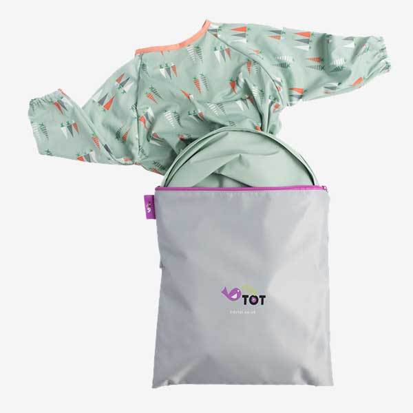 Tidy Tot Lätzchen und Tablett – SET – Dusty Mint – Lätzchen mit Ärmeln – MamaMilla