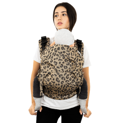 Fidella Fusion Fullbuckle Babytrage – Leopard Gold – Kleinkind – Babytrage – MamaMilla