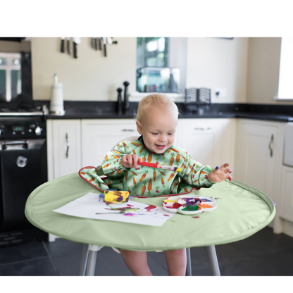 Tidy Tot Lätzchen und Tablett – SET – Salbeigemüse – Lätzchen mit Ärmeln – MamaMilla