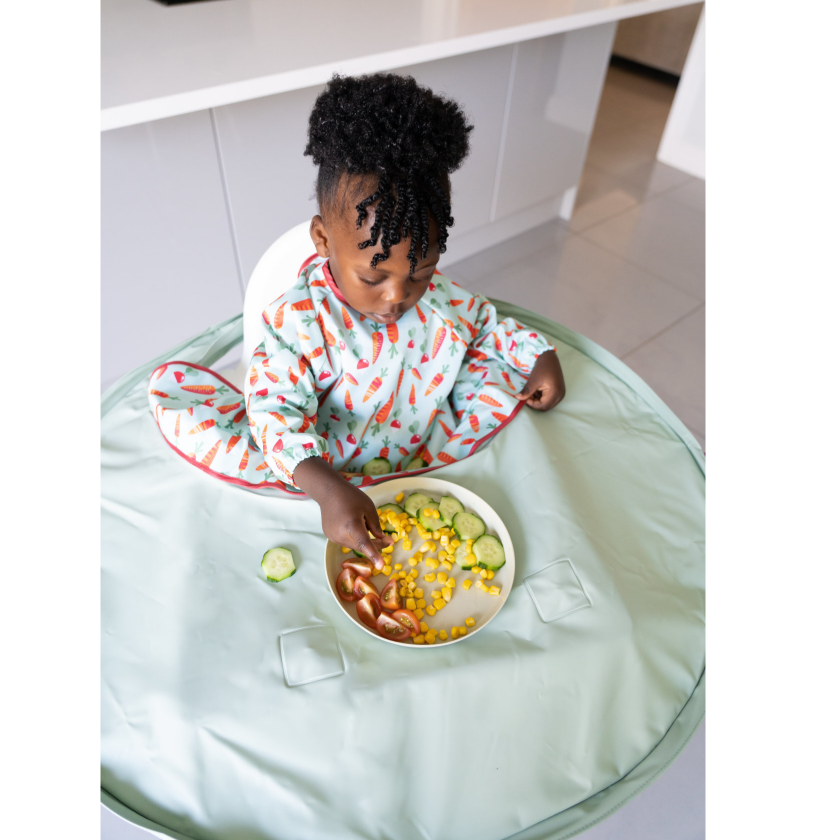 Tidy Tot Lätzchen und Tablett – SET – Salbeigemüse – Lätzchen mit Ärmeln – MamaMilla